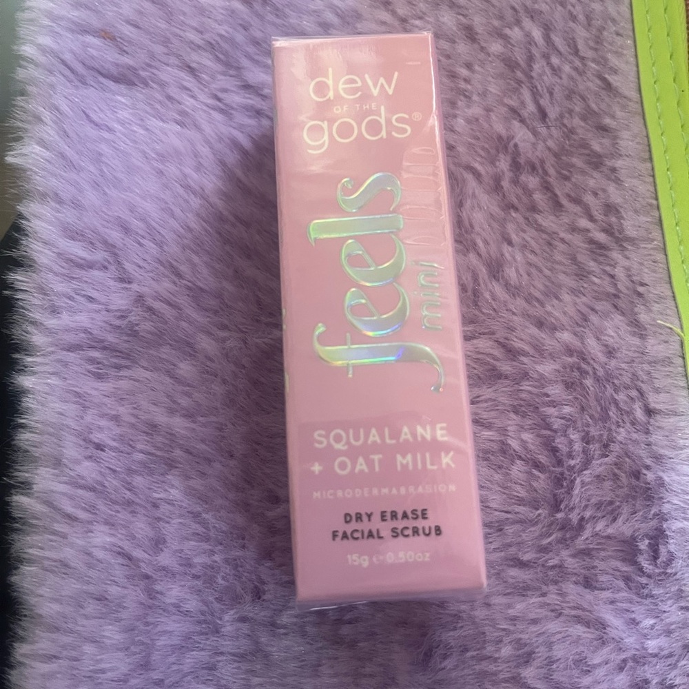 DEW OF THE GODS DRY ERASE FACIAL SCRUB
